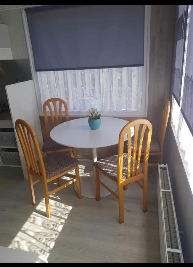 Cozy Chalet In Opmeer Near Amsterdam And Beach Eksteriør bilde